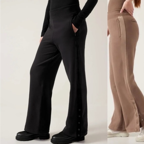 Athleta Retroplush Velvet Stripe
Straight Leg Pant Size
L. - Picture 1 of 11